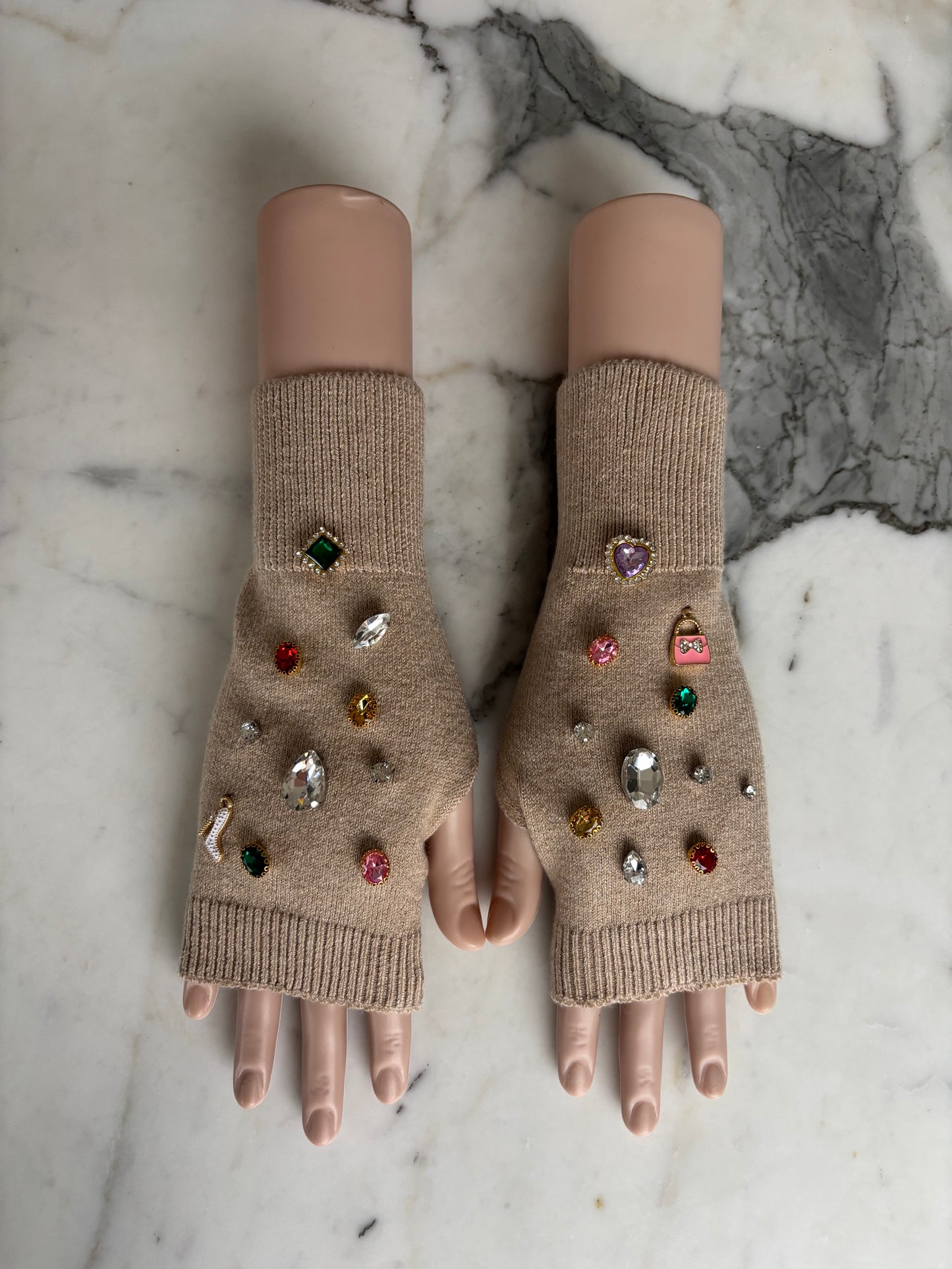 Gossip Queen 4 - Beige