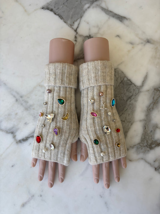 Gossip Queen 3 - Creamy Bone